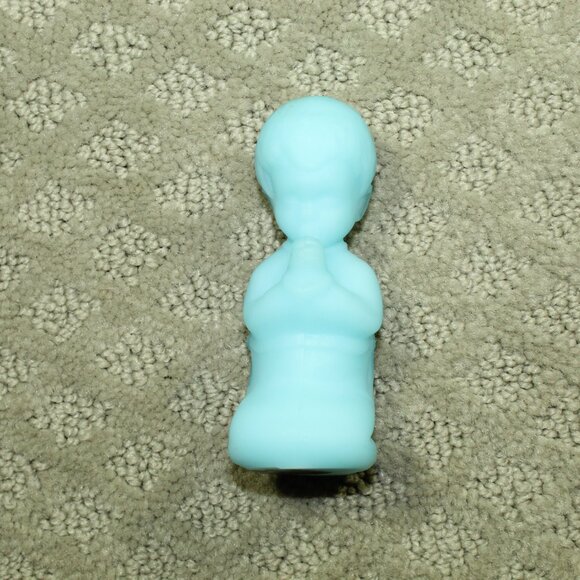 Vintage Fenton 3.75" Satin Blue Glass Praying Boy Figurine with Original Sticker - Picture 2 of 10